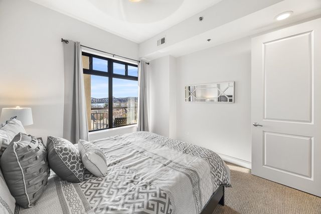 717 S Riverside Dr Apt 603, Memphis, TN 38103