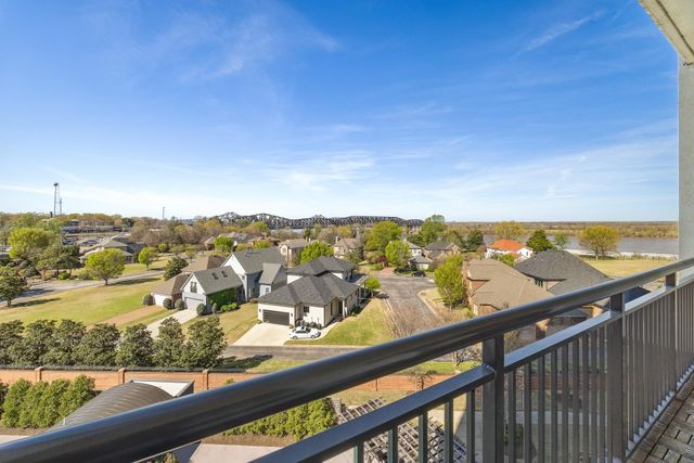 717 S Riverside Dr Apt 603, Memphis, TN 38103