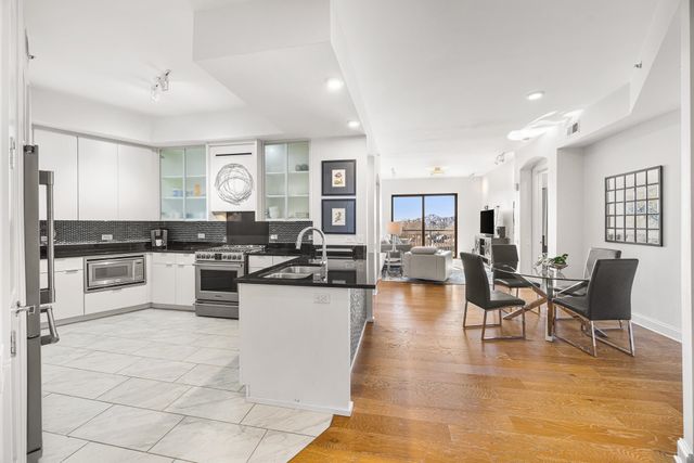 717 S Riverside Dr Apt 603, Memphis, TN 38103