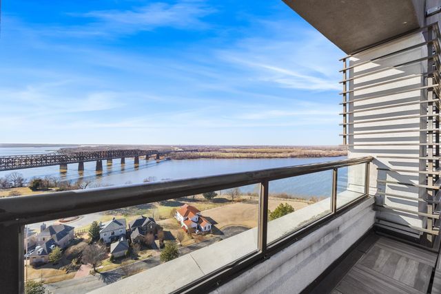 717 S Riverside Dr Apt 603, Memphis, TN 38103