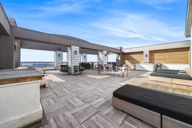 717 S Riverside Dr Apt 603, Memphis, TN 38103