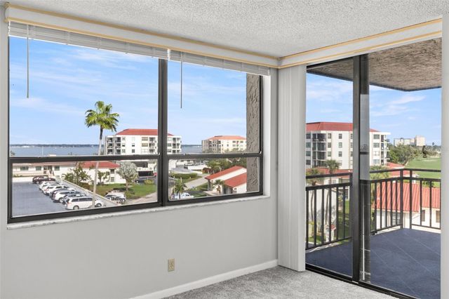 6279 SUN BOULEVARD 503, St Petersburg, FL 33715