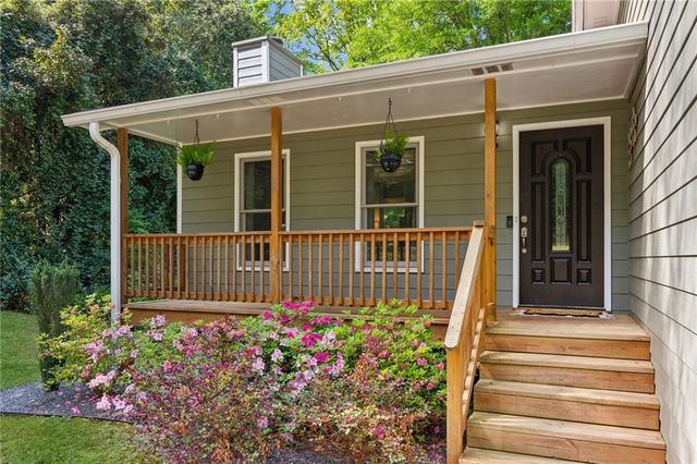 355 Cross Creek Place, Auburn, GA 30011