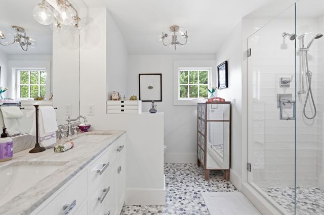 9 Stacey Circle, Concord, MA 01742