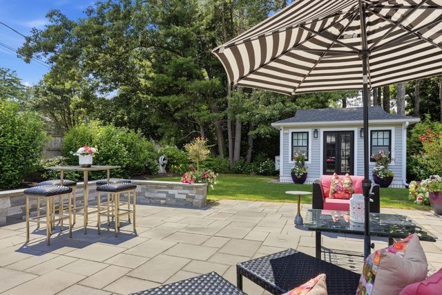 9 Stacey Circle, Concord, MA 01742