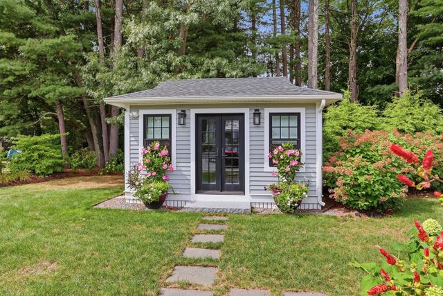 9 Stacey Circle, Concord, MA 01742