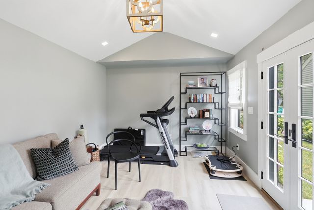9 Stacey Circle, Concord, MA 01742