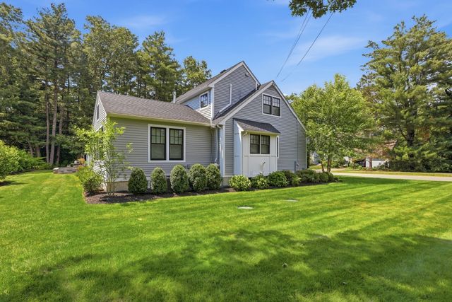 9 Stacey Circle, Concord, MA 01742