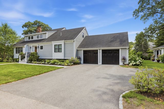 9 Stacey Circle, Concord, MA 01742