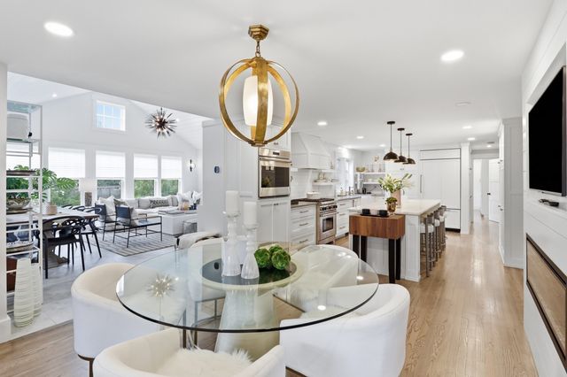 9 Stacey Circle, Concord, MA 01742