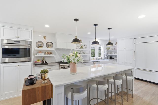 9 Stacey Circle, Concord, MA 01742