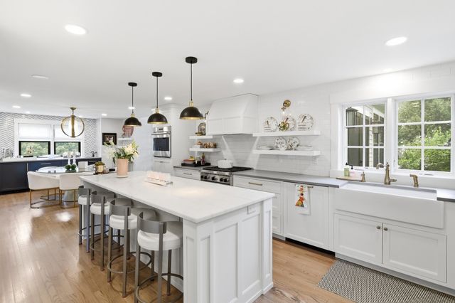 9 Stacey Circle, Concord, MA 01742