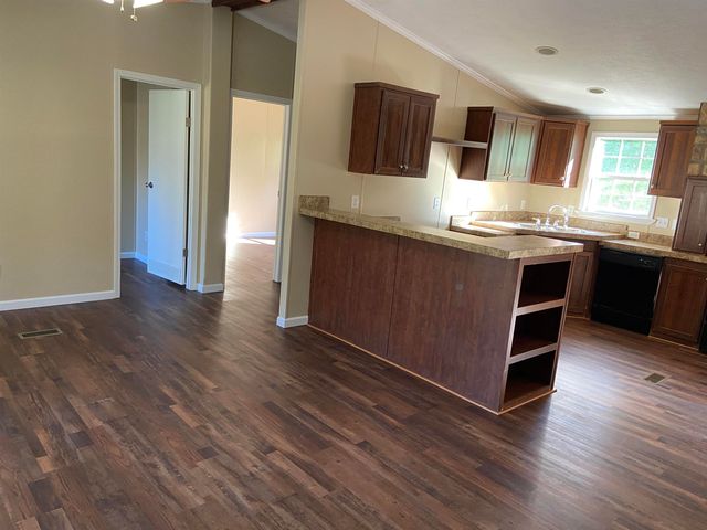 58 Florey Lake, Kilgore, TX 75662