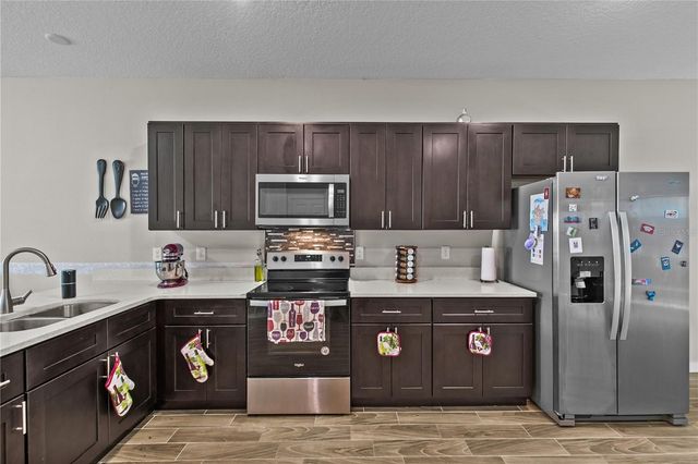 214 W 15TH STREET, Apopka, FL 32703
