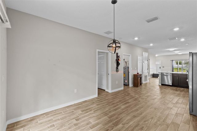 214 W 15TH STREET, Apopka, FL 32703