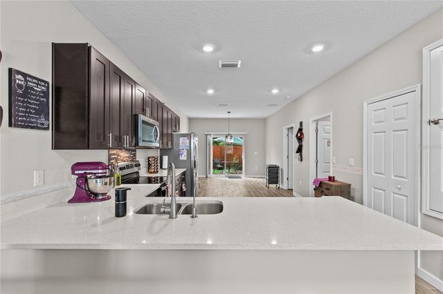 214 W 15TH STREET, Apopka, FL 32703