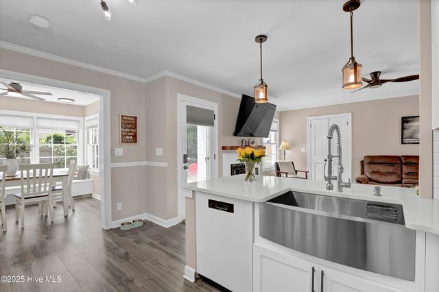 914 Greenhowe Drive, Wilmington, NC 28409