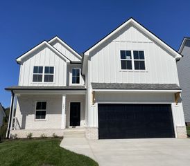 15 The Oaks, Clarksville, TN 37043