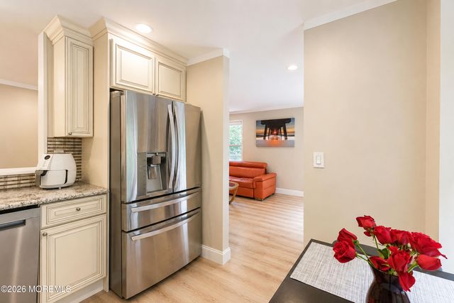 84 Heron Court, Manalapan, NJ 07726