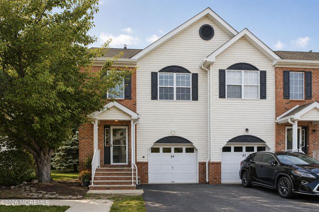 84 Heron Court, Manalapan, NJ 07726
