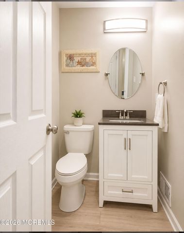 84 Heron Court, Manalapan, NJ 07726