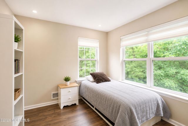 84 Heron Court, Manalapan, NJ 07726