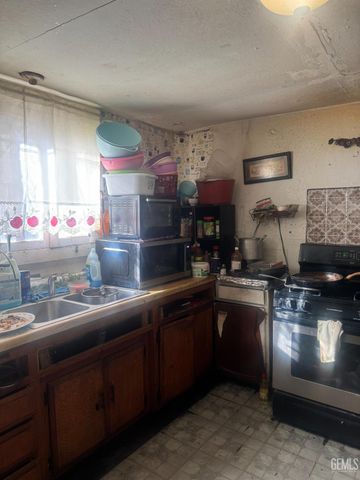 131 W 3rd Street, Buttonwillow, CA 93206