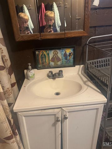 131 W 3rd Street, Buttonwillow, CA 93206