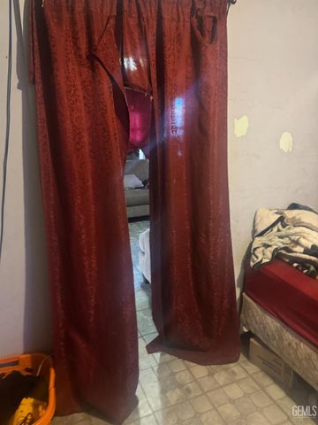 131 W 3rd Street, Buttonwillow, CA 93206