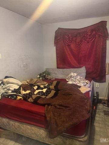 131 W 3rd Street, Buttonwillow, CA 93206