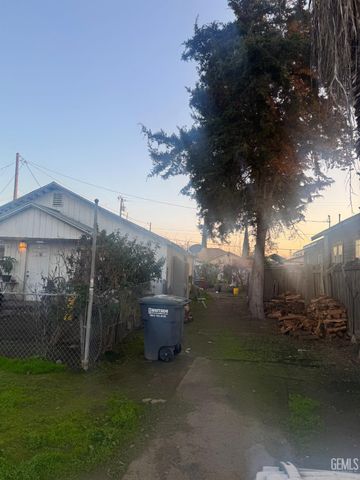 131 W 3rd Street, Buttonwillow, CA 93206