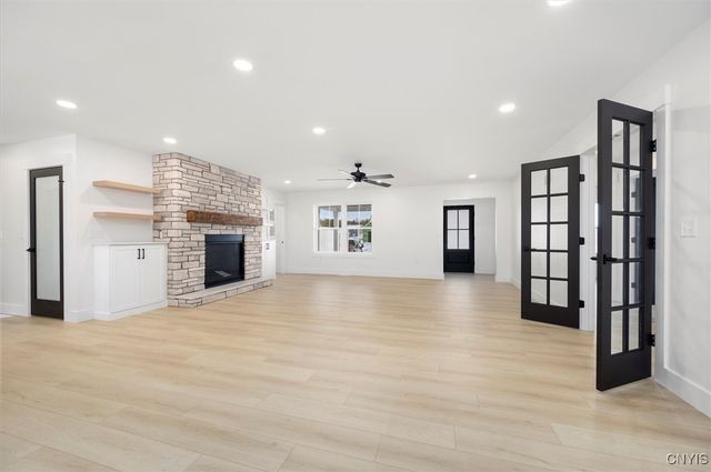 103 Stonebrooke Drive, Marcy, NY 13403