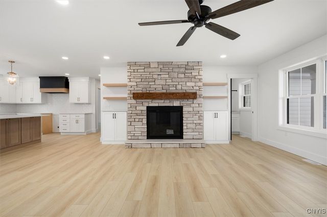 103 Stonebrooke Drive, Marcy, NY 13403