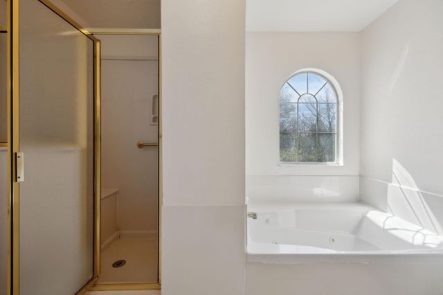 903 Live Oak Street, Royse City, TX 75189