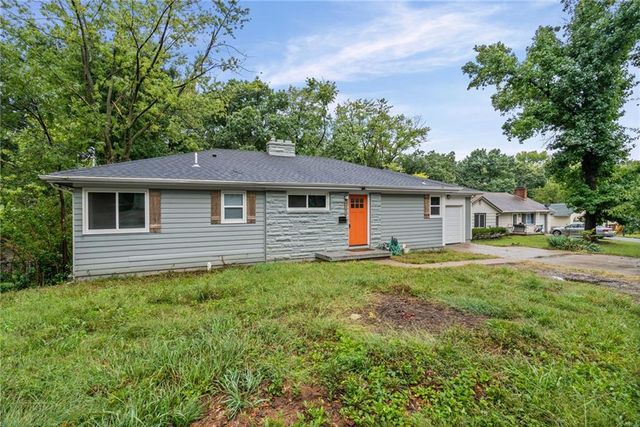 4715 Cleveland Avenue, Kansas City, KS 66104