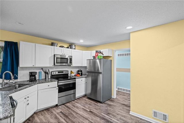 4715 Cleveland Avenue, Kansas City, KS 66104