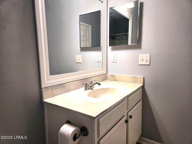 380 Marshland Rd Apt C25, Hilton Head Island, SC 29926