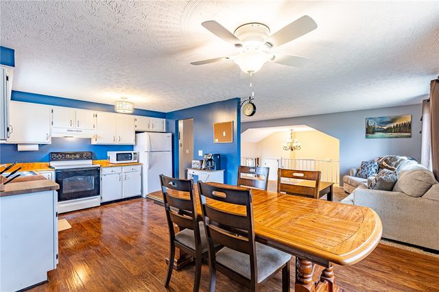 207 Darla Drive, Clarkson, NY 14420