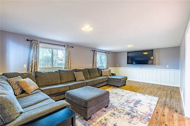 207 Darla Drive, Clarkson, NY 14420