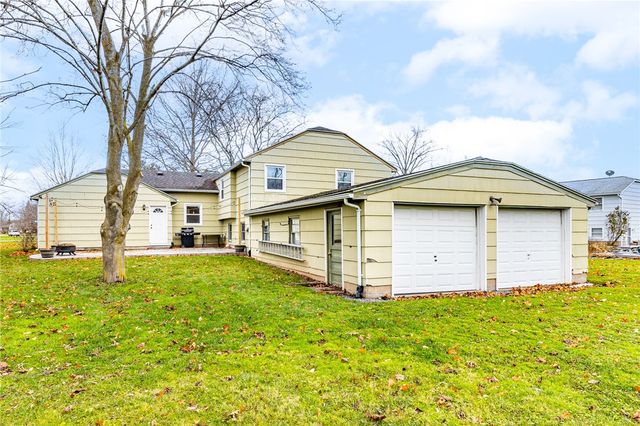 207 Darla Drive, Clarkson, NY 14420