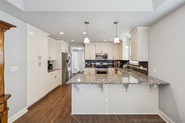 734 S Chickasaw Avenue, Claremore, OK 74017