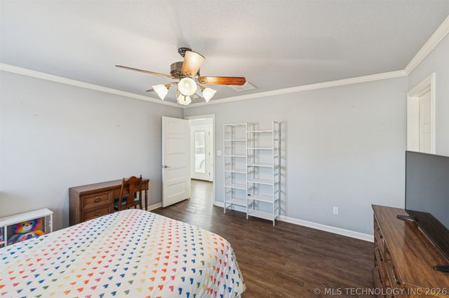 734 S Chickasaw Avenue, Claremore, OK 74017