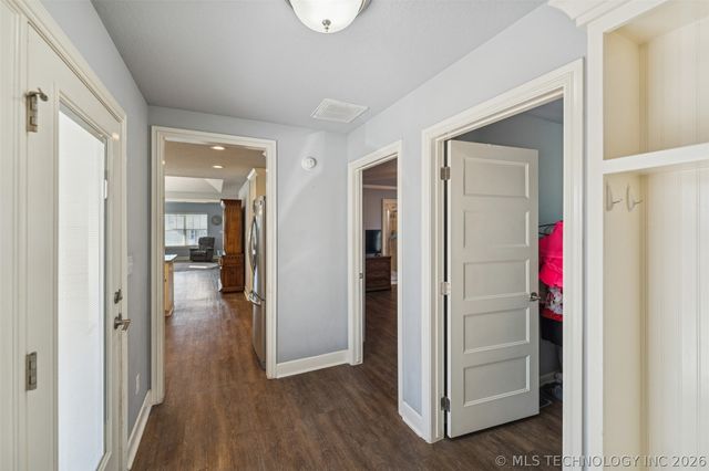 734 S Chickasaw Avenue, Claremore, OK 74017