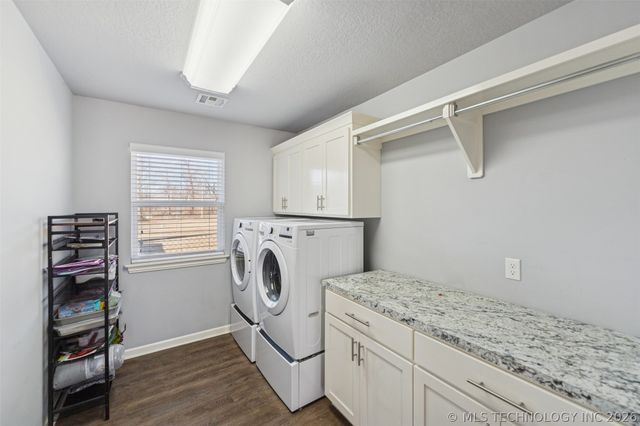 734 S Chickasaw Avenue, Claremore, OK 74017