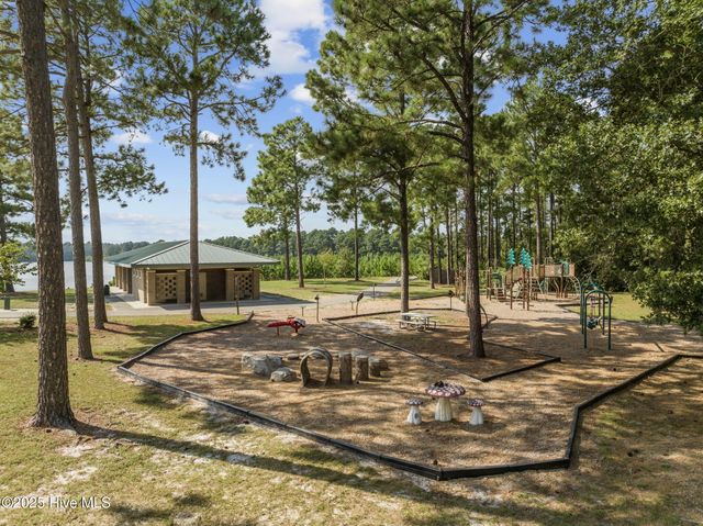 4904 Grouse Woods Drive, Wilmington, NC 28411