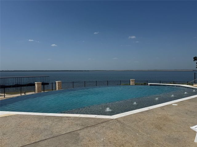 355 Peninsula Drive, Honey Grove, TX 75446