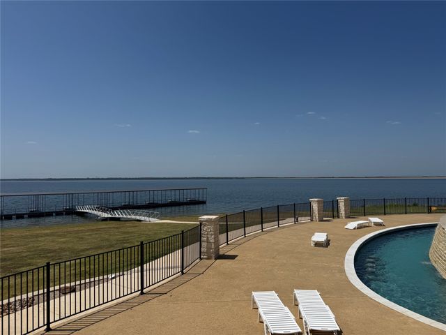 355 Peninsula Drive, Honey Grove, TX 75446