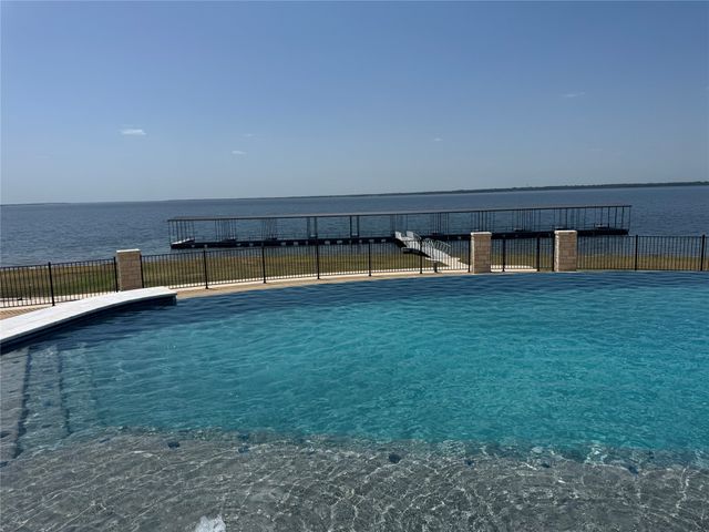 355 Peninsula Drive, Honey Grove, TX 75446