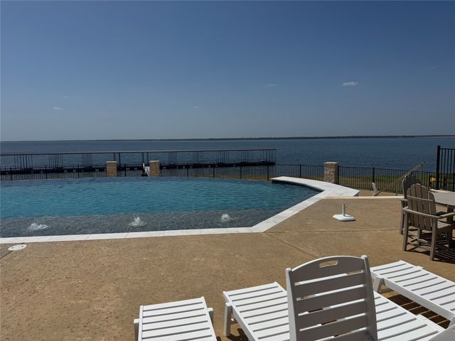 355 Peninsula Drive, Honey Grove, TX 75446