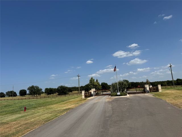 355 Peninsula Drive, Honey Grove, TX 75446